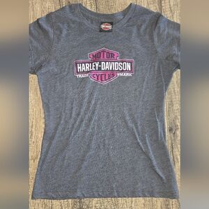 Harley-Davidson Gray& Pink  T-Shirt Fitted Short Sleeve Windy City (Chicago,IL)
